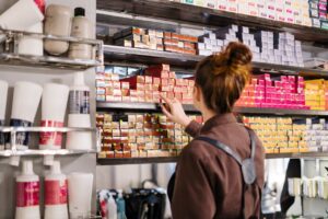 Capelli danneggiati da colorazioni fai da te? ecco come rimediare