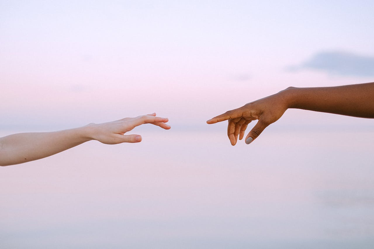 Come determinare il sovratono e il sottotono della tua pelle